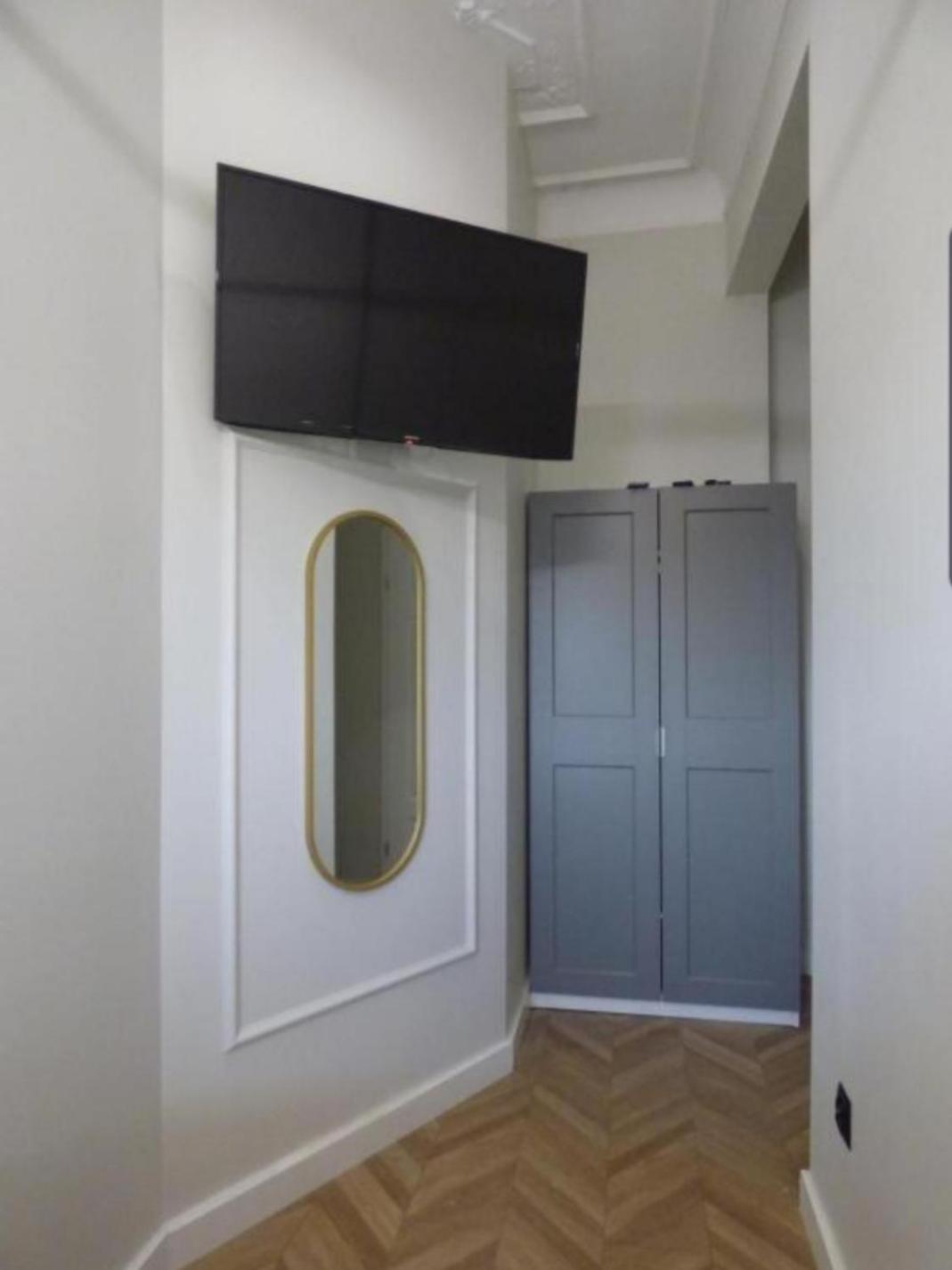 Kopernik Premium Rooms Apartment Stary Toruń Rum bild